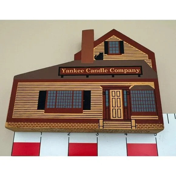 The Cats Meow Wooden Yankee Candle Co. Market Street Series 1989 Decorative Coll - Picture 6 of 7